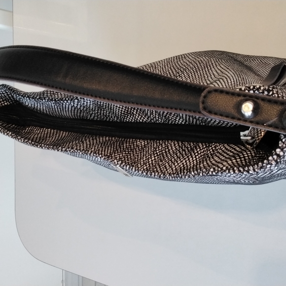 Sondra Roberts purse (12" wide x 12" high) - Picture 6 of 9